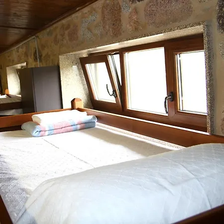 Hostel Caforra Albarellos